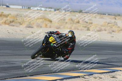 media/Jan-10-2025-CVMA Friday Practice (Fri) [[489e0da257]]/Group 4 and Trackday/Session 2 (Turn 4 Inside)/